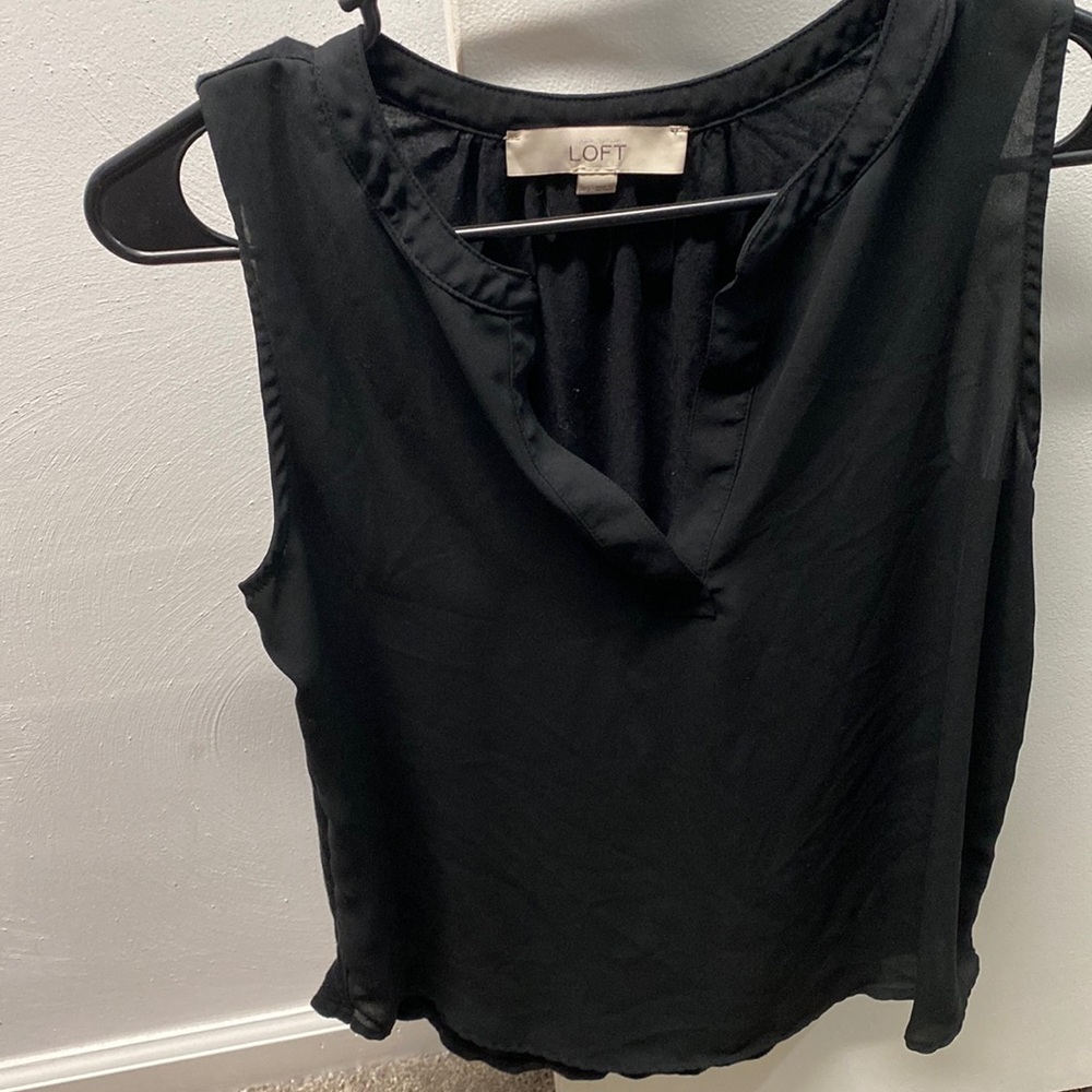 Ann Taylor Loft XS black flowy tank